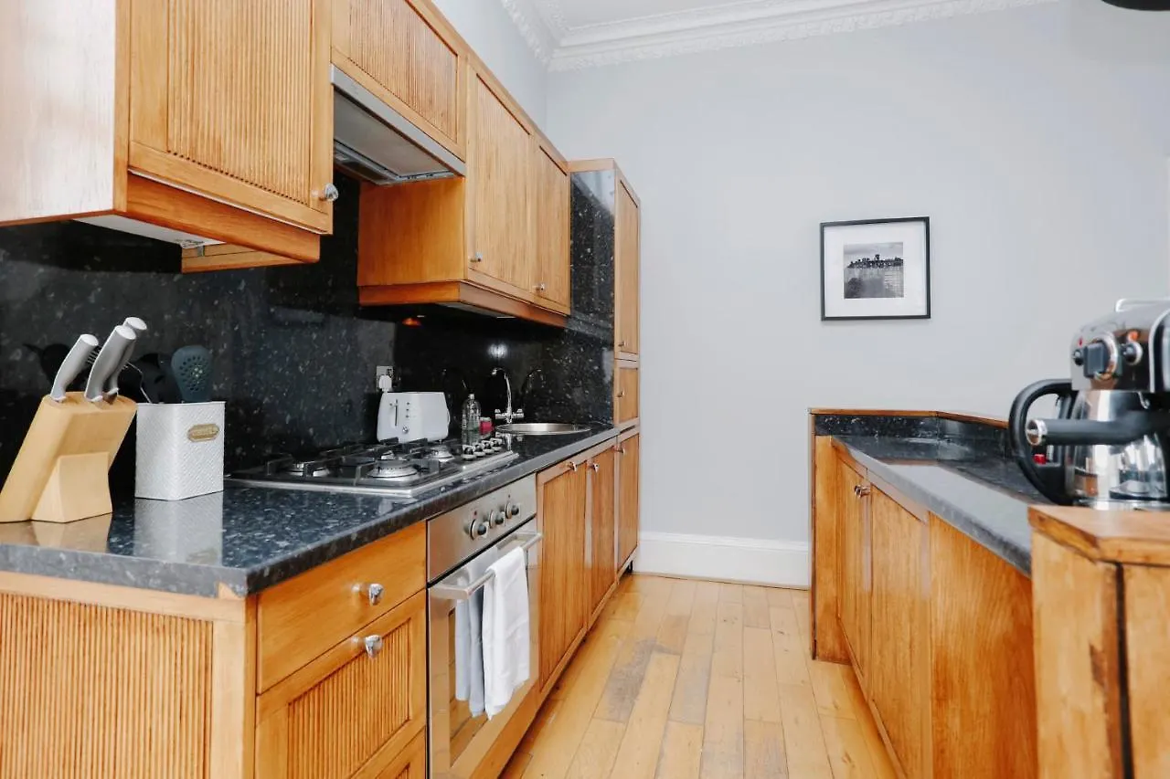 Joivy Lovely Flat In The Heart Of Edinburgh 0*,