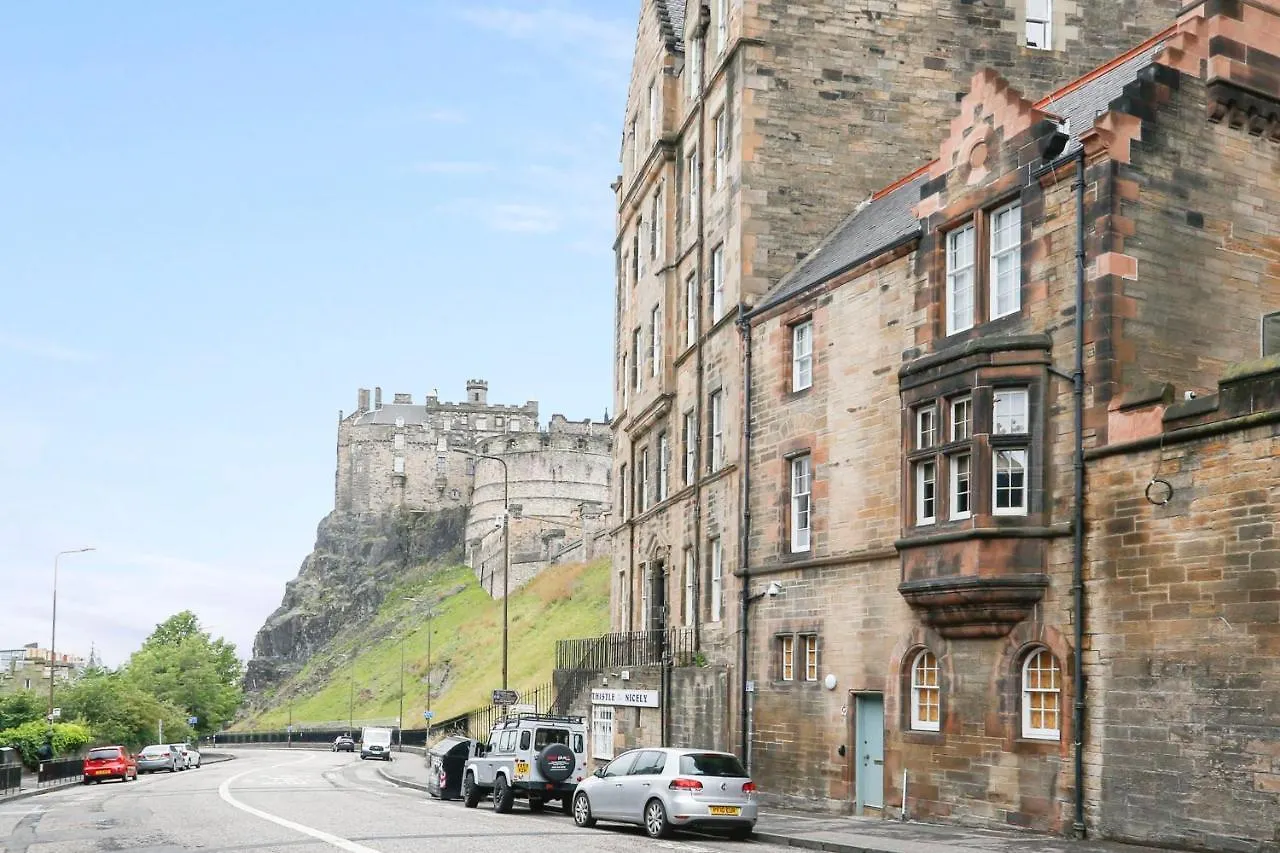 Joivy Lovely Flat In The Heart Of Edinburgh Apartment